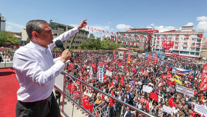 Özgür Özel’den Tarihi Açıklama: Örgütün Silah Bırakması İçin Sonuna Kadar Destekliyoruz