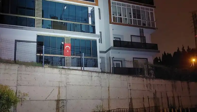 Sakarya'da Tüyler Ürperten Olay: 4 Katlı Apartman Tahliye Edildi!