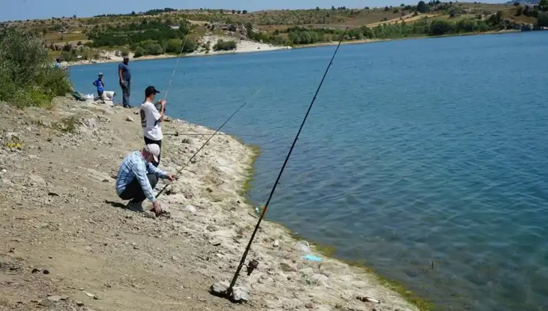 Barajda Kafes Patladı! Yerel Halka Heyecan Dolu Anlar Yaşattı