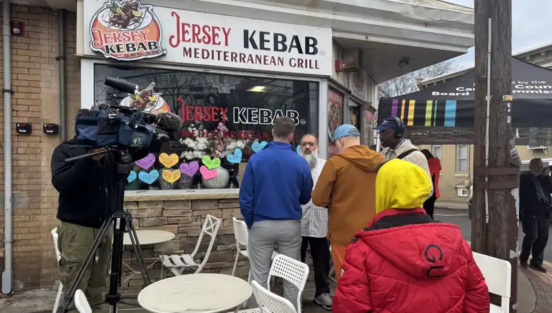 Türk Aileye Yeşil Kart Beklerken Trumpzede Şoku: Gözaltı Süreci Başladı!