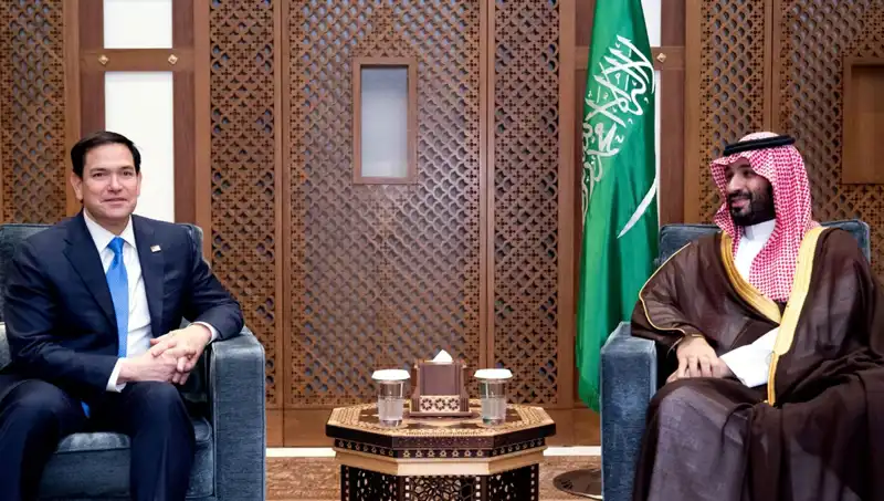ABD-Riyad İlişkilerinde Dönemsel Seyir: 100 Milyar Dolarlık Silah Paketi Açıklandı