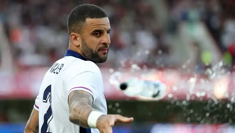 Fenerbahçe'nin Walker Opsiyonu Kullanılmadı, Gelecek Planları Merak Konusu Oldu!