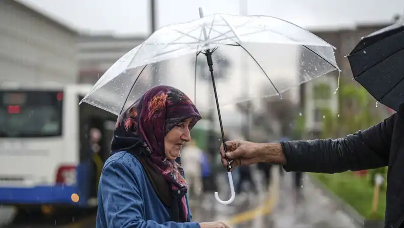 Tüm Yurtta Gök Gürültülü Sağanak: Hava Durumu Uyarıları Geldi!