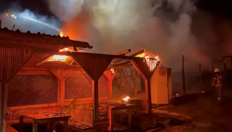 Şile'de Altı Gözleme Restoranı Yangında Kül Oldu!