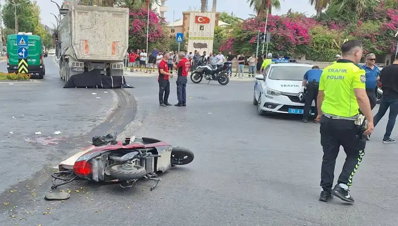 Mersin'de Tüyler Ürperten Kaza: Bir Can Gitti, Bir Can Daha Tehlikede