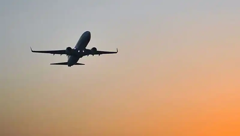 İstanbul'a Dönüş: THY ve Pegasus Uçakları ile Yeni Bir Başlangıç