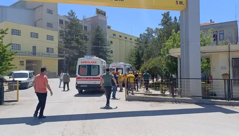 Çorum'daki Un Fabrikasında Patlama: 9 Yaralı, Durumu Ağır Bir Kişi