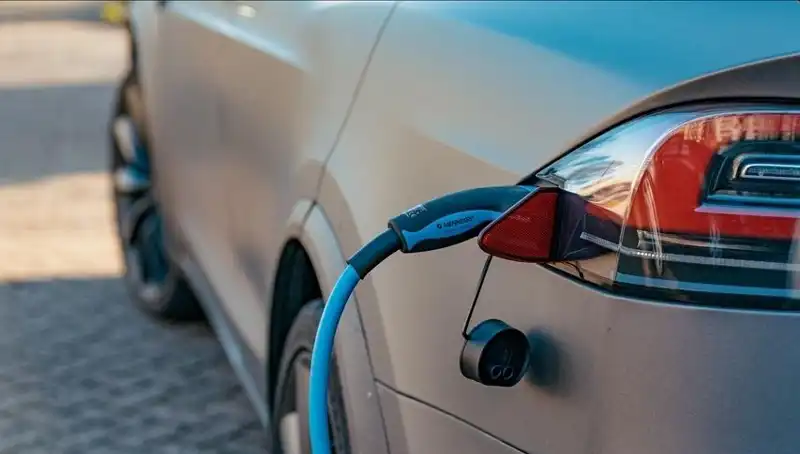 Elektrikli Araç Satışları Hızla Artıyor: Altı Ayda 9.1 Milyon Satıldı!