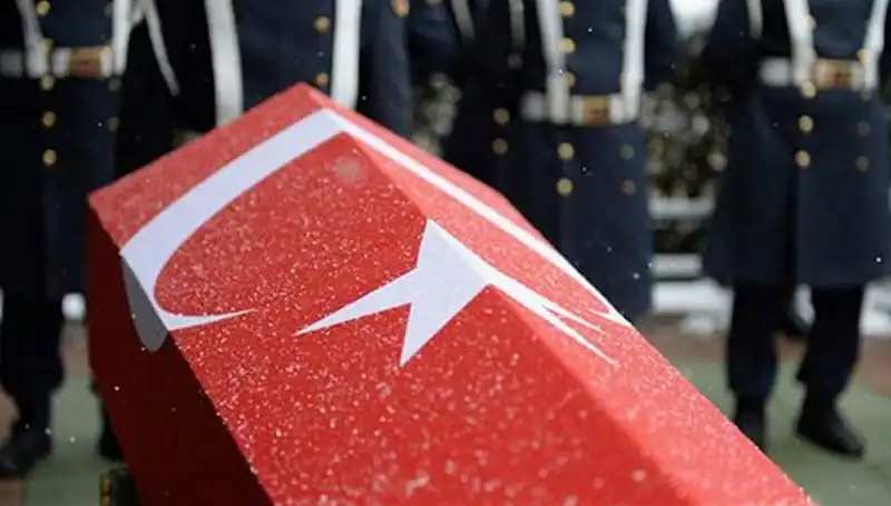 Pençe Kilit Operasyonu'nda Yaralanan Askerimiz Şehit Düştü: Derin Bir Üzüntü