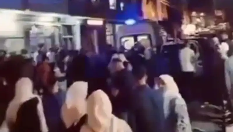 14 Yaşındaki Kader’in Balkondan Düşmesi: Aile ve Komşulardan Gelen Tepkiler