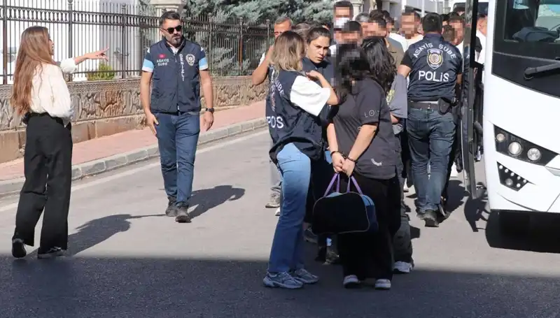 6 İl'de Escort Dolandırıcılığı Skandalı: 12 Milyonluk Vurgun Ortaya Çıktı