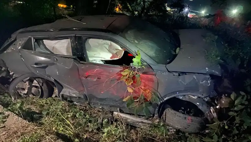 Alkollü sürücü takla attı, araç hurda yığınına döndü: Kaza anı kameralara yansıdı!