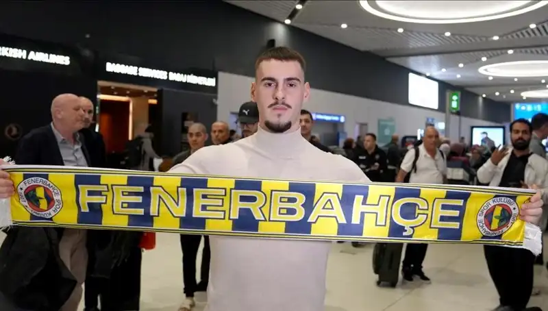 Fenerbahçe, Mimovic'i Kadrosuna Kattı: Yeni Sezona Önemli Bir Takviye