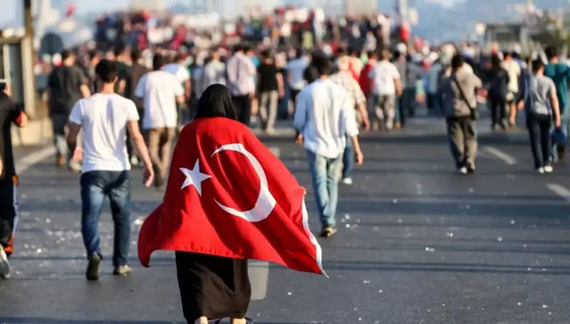 Kabineden 15 Temmuz'a Özel Anlamlı Mesajlar: Birlik ve Beraberlik Vurgusu