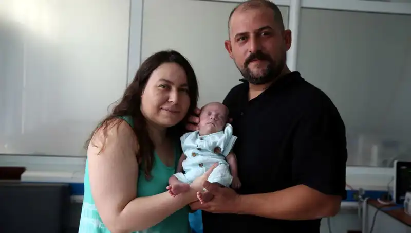 800 Gramla Dünyaya Gelen Bebeğin Zorlu Hayat Mücadelesi