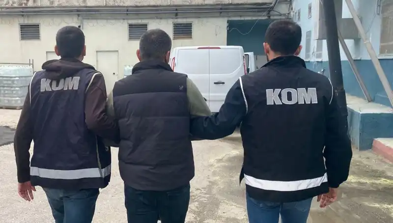 Kastamonu'da Aranan Kaçak Hükümlü Operasyonu: Polisten Dikkat Çeken Yakalama