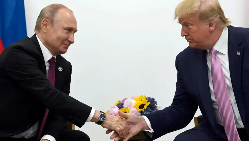 Putin ve Trump’ın Sıradışı Telefon Görüşmesi: Küresel Siyasi Dengeleri Nasıl Etkiler?