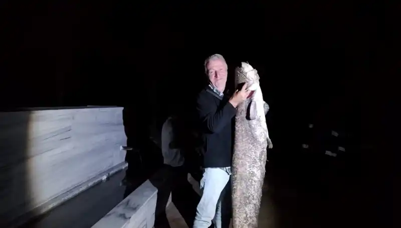 40 Kiloluk Dev Balık Barajda Oltaya Takıldı! Şaşkınlık Yaratan Anlar