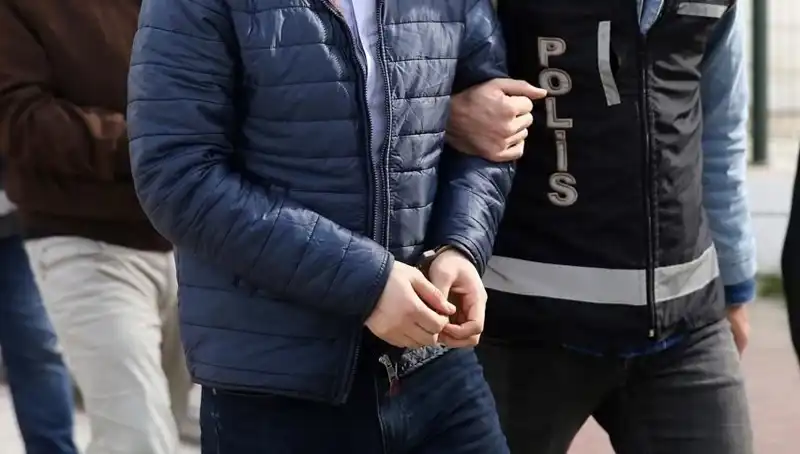 Hırsızlar Suçüstü Yakalandı: 5 Kişi Gözaltına Alındı
