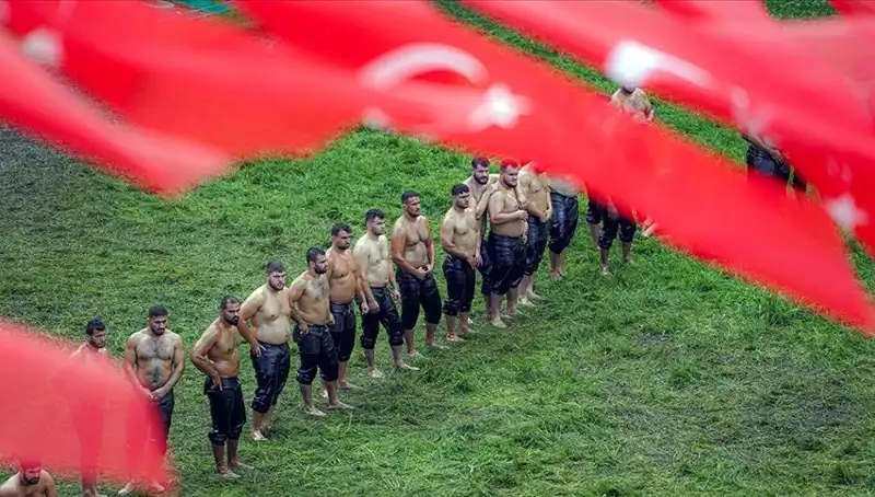 664. Tarihi Kırkpınar Yağlı Güreşleri Başlıyor: Rekor Katılım ve Heyecan Dolu Mücadeleler