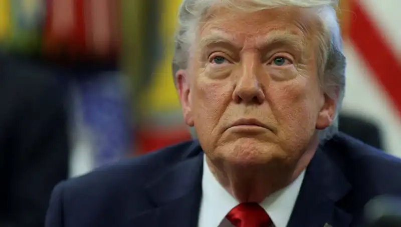Trump’tan Şaşırtan İtiraf: "Hem Ülkeyi Hem Dünyayı Yönetiyorum!"