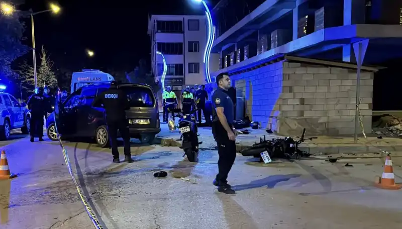 Motosiklet Kazasında İki Genç Hayatını Kaybetti: Detaylar Şok Edici!