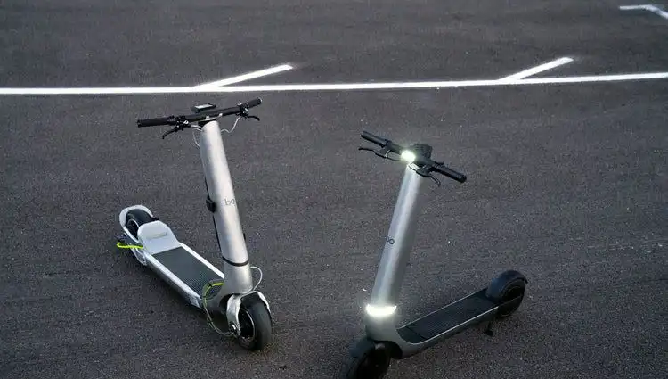 Elektrikli Scooter Devrimi: Hız Sınırlarını Aşan Yeni Model Trafiğe Çıkma Yasağıyla Gündemde