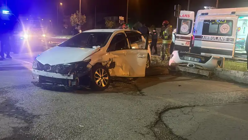 Pikap ve Otomobil Çarpıştı: Sonuçları ve Güvenlik Önlemleri