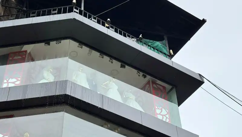 Giyim Mağazasında Korkutan Yangın: Detaylar ve İlk Soruşturma Sonuçları