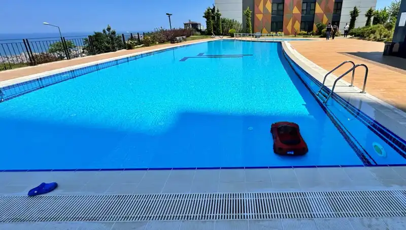 Samsun'da Korkutan Kaza: 4 Yaşındaki Çocuk Akülü Arabasıyla Havuzda Kayboldu