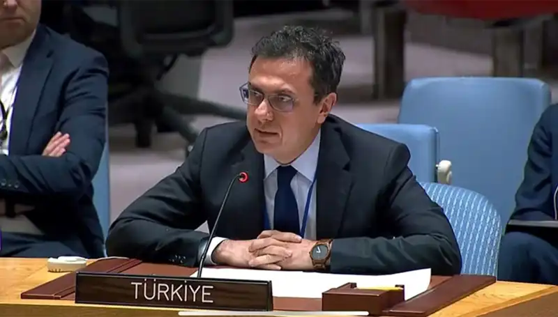 İsrail’in Suriye’ye Yönelik Hava Saldırıları Son Bulmalı mı?
