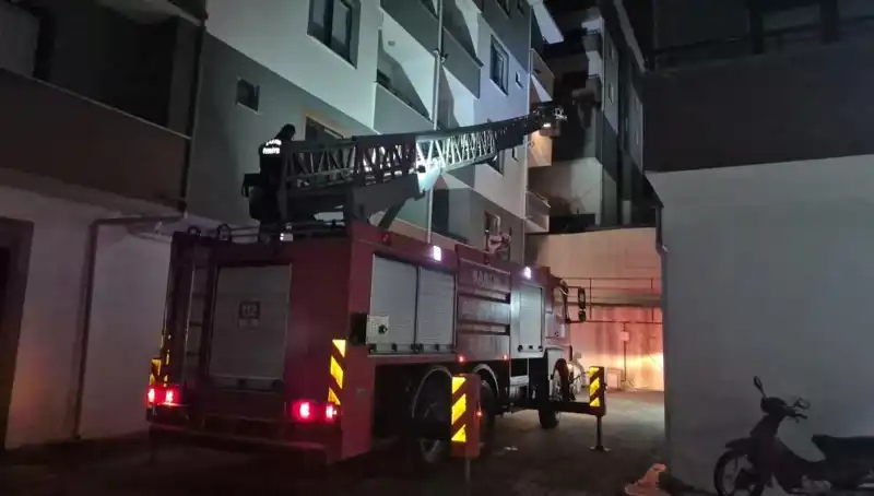 Uyuyakalan Çocuk, Mahallede Şok Etkisi Yaratan Olayı Başlattı!