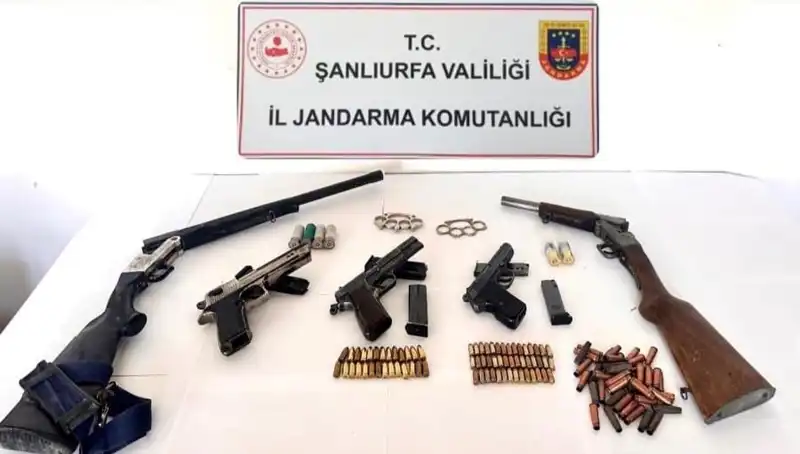 Şanlıurfa’da Ruhsatsız Silah Operasyonu: Tutuklamalar ve Detaylar Ortaya Çıktı
