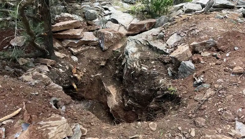 Güzel Şehirde Define Peşinde Eski Vali ve Emekli Albay Yakalandı