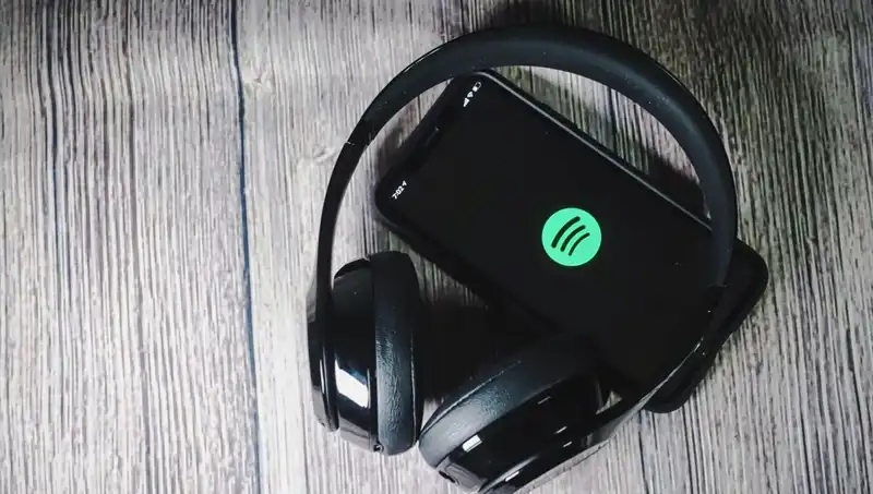 Yapay Zeka Tehlikesi: Spotify, Ölü Sanatçıların Şarkılarını Yeniden Hayatlandırıyor