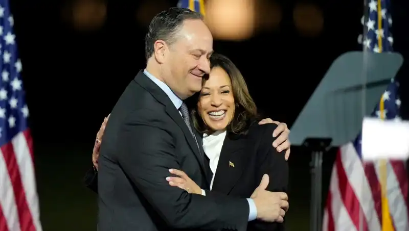 Trump’ın Kamala Harris’in Eşini Kovduğu Olayın Ardındaki Gerçekler