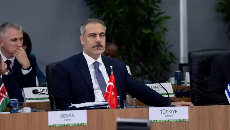 BRICS Zirvesinde Bakan Fidan, Yapay Zeka İçin Acil Tedbir Çağrısında Bulundu